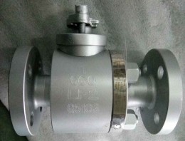 A352 LF2 Floating Ball Valves, Flanged